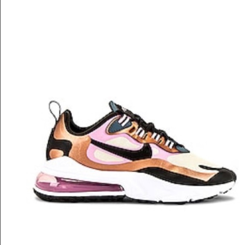 Nike Max React 270
